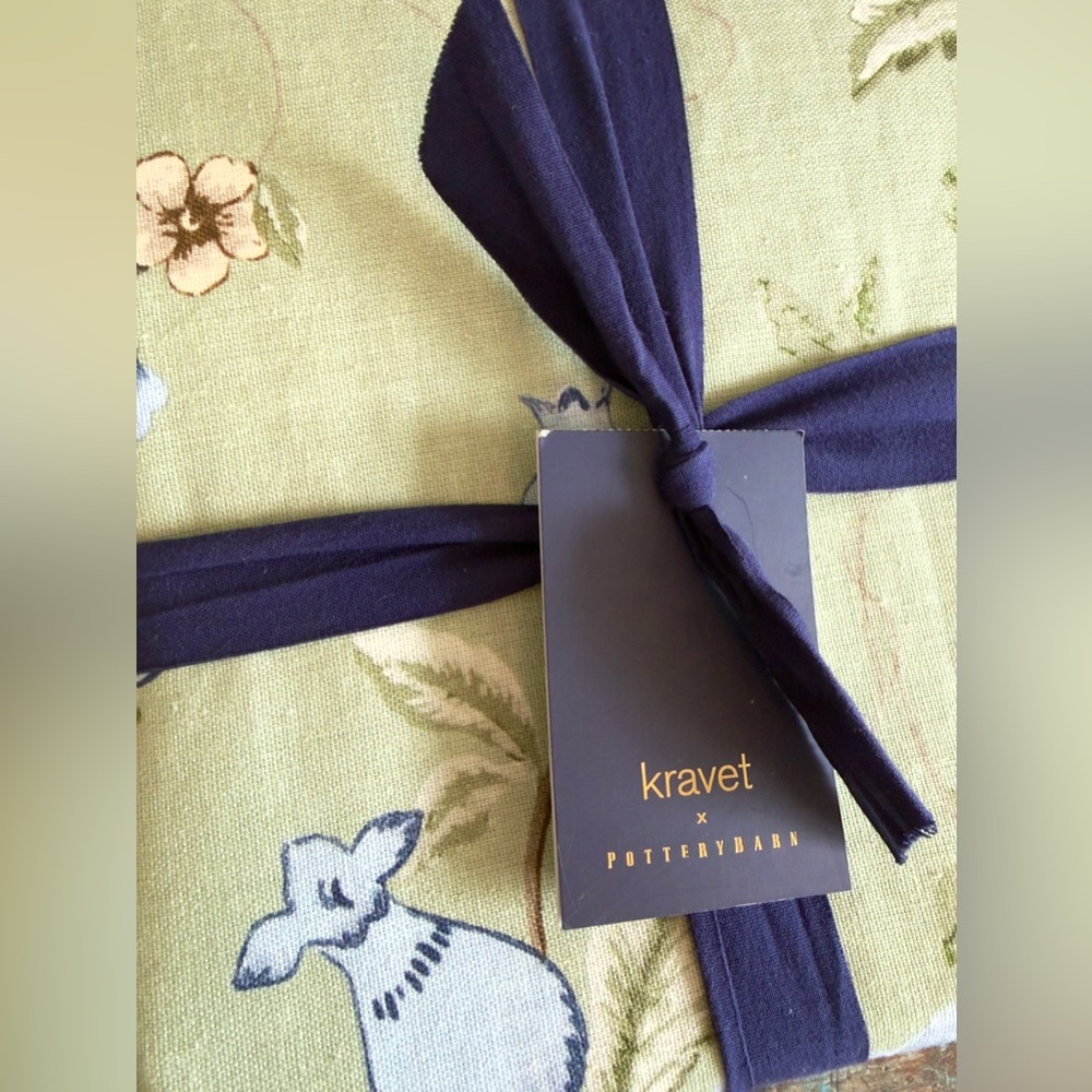 Pottery Barn Kravet Meadowlark Reversible Duvet Cover & Shams, NWT, Retail $379 - Picture 4 of 8